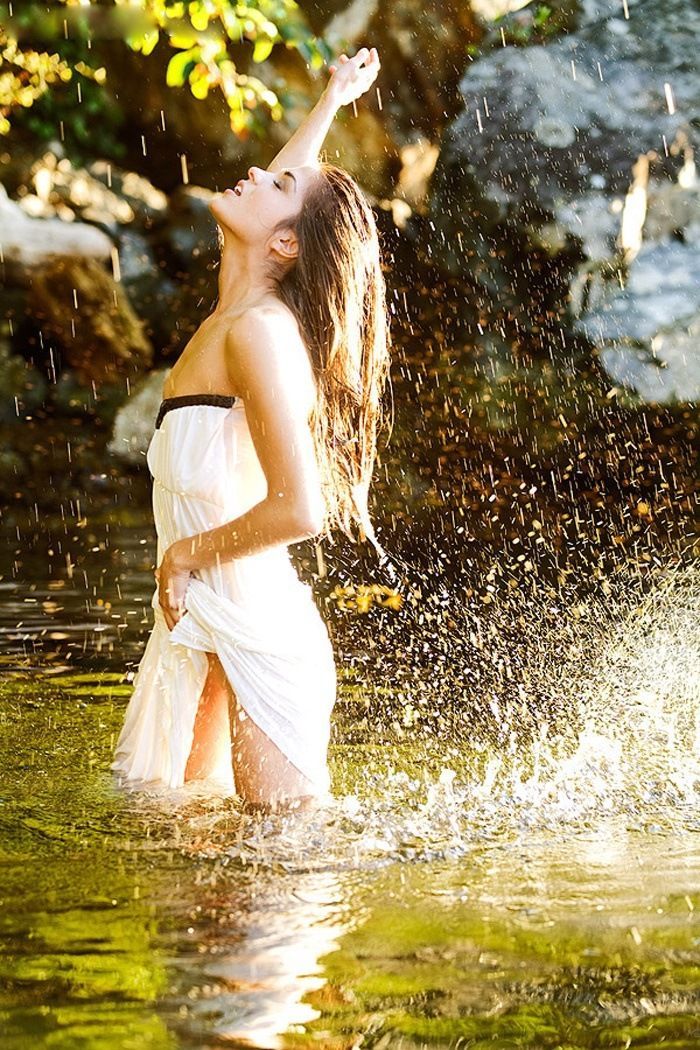 Marie Avgeropoulos in Winnipeg