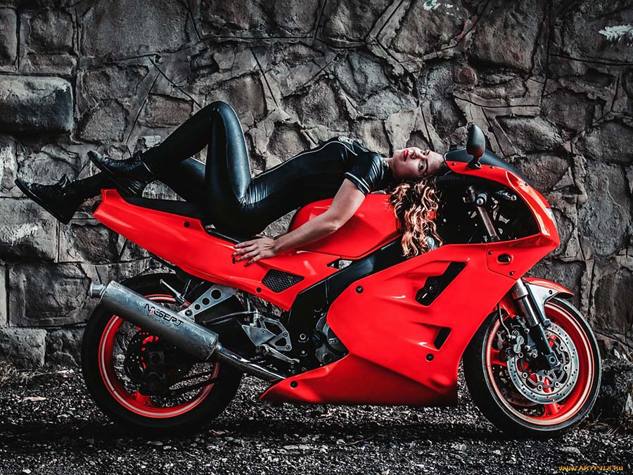 Beautiful girl Beautiful girls and motorcycles in Winnipeg