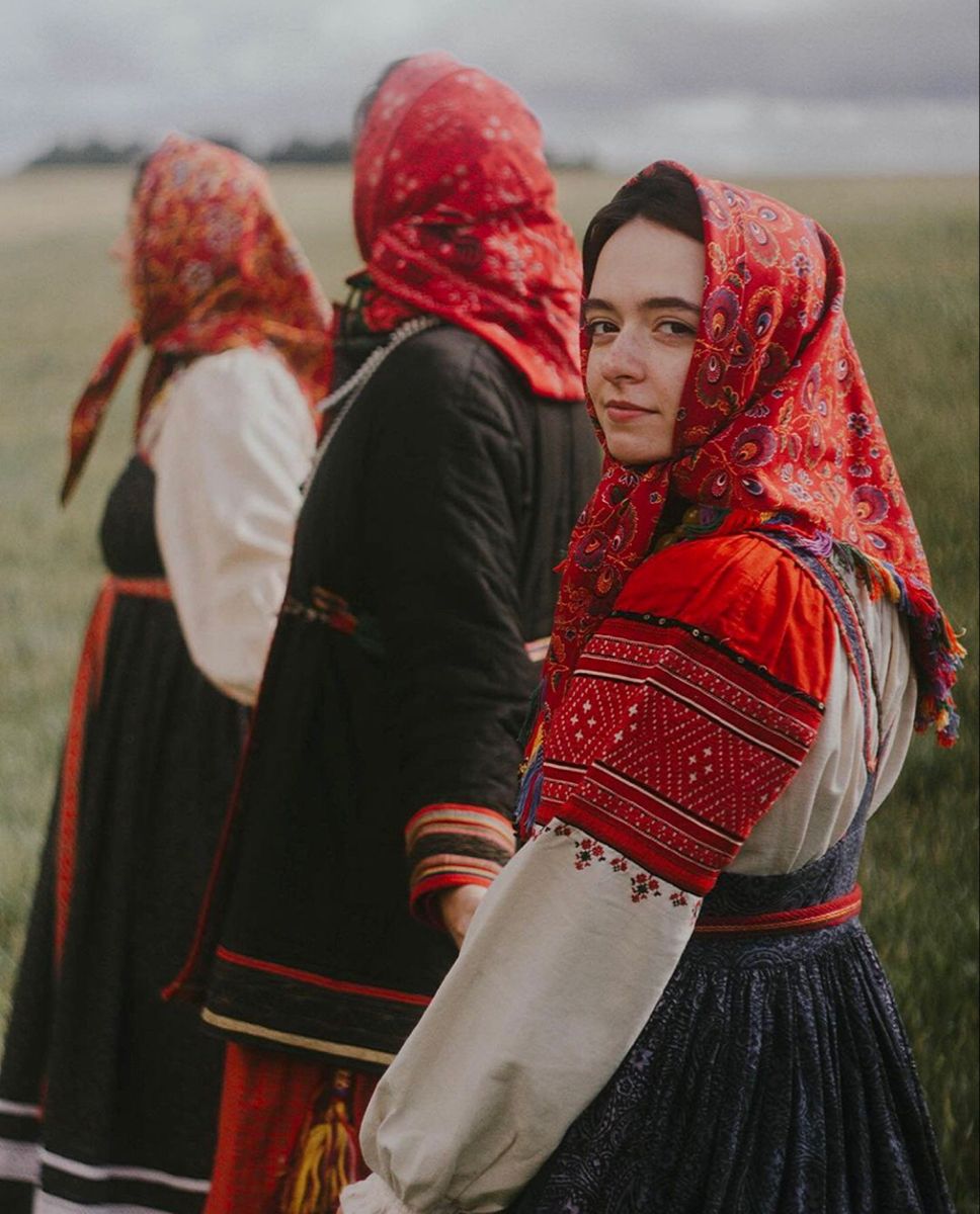 Women in Slavic costumes in Winnipeg