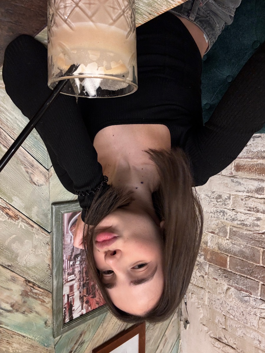 Fresh photos, fresh mood — Tina online in Winnipeg